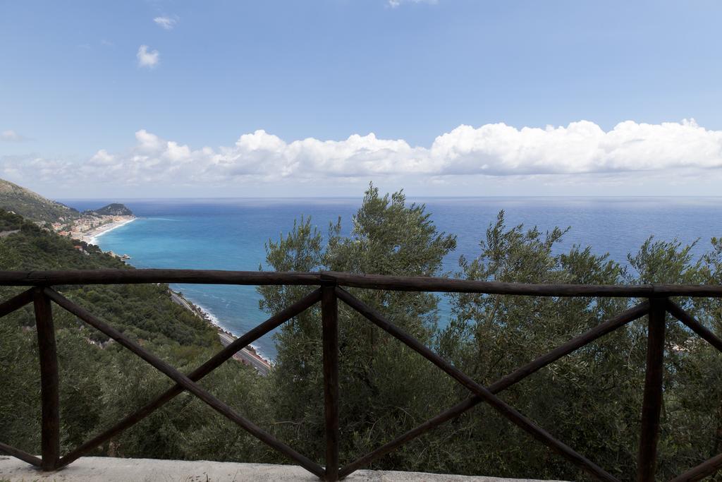 Villa Degli Ulivi B&B 피날레리구레 외부 사진