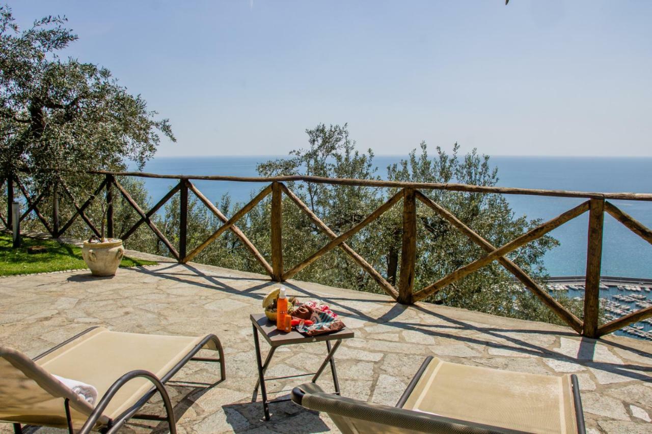 Villa Degli Ulivi B&B 피날레리구레 외부 사진